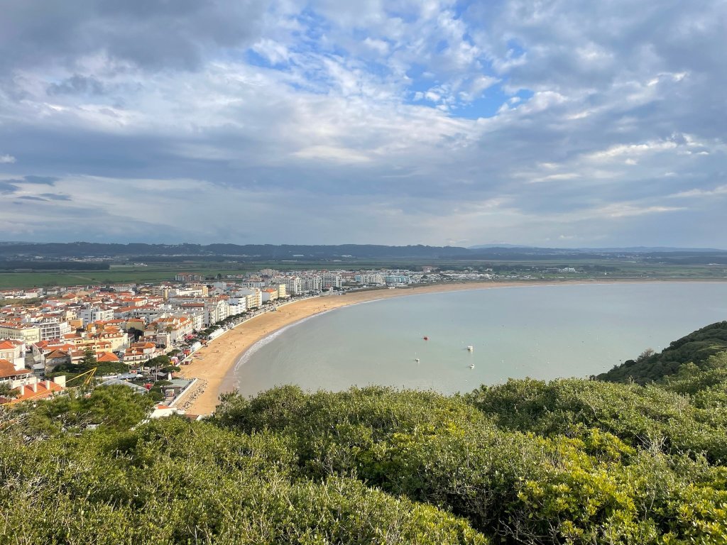 São Martinho do Porto: complete gids voor de baai, het duin, de passadiços en de mooiste dagtrip vanuit Nazaré.