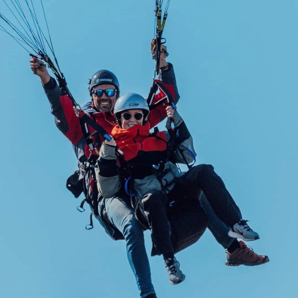 Bike + Gleitschirm Combo: E-Bike-Tour & Tandemflug ab Nazaré.
