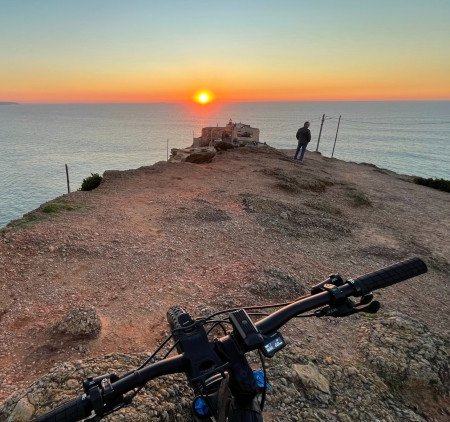 BIG WAVES TOUR NAZARE in Nazaré on Electric Bikes, MTB experience in Portugal, bike tour Portigal, bike rental Portugal, Nazare tour