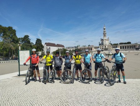 Team Building in Nazaré on Electric Bikes, MTB experience in Portugal, bike tour Portigal, bike rental Portugal, Nazare tour, Praia de Paredes da Vitória, Pataias, Praia de São Pedro de Moel, Alcobaça, Praia do Salgado, Praia de São Martinho do Porto, Foz do Arelho, Batalha, Porto de Mós.