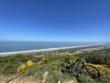 Foz do Arelho, Cais da lagoa, Birdwatching, Capela de Santa Ana, Dinosaur tracks, HILLS, Silver Coast, Santa Rita de Cós, extreme bike, MTB experience in Portugal, bike tour Portigal, bike rental Portugal, Nazare tour